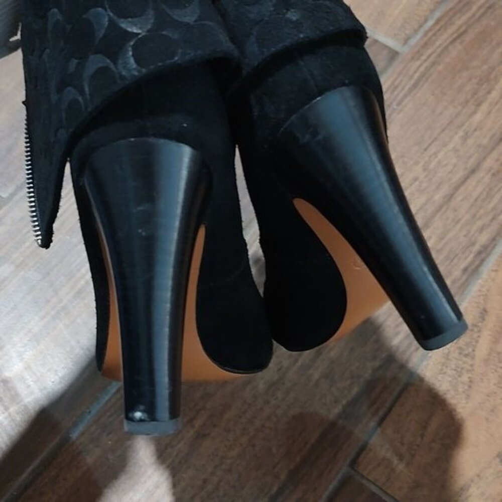 Coach Hayley 8 black suede leather logo bootie fold over heels - Picture 7 of 13